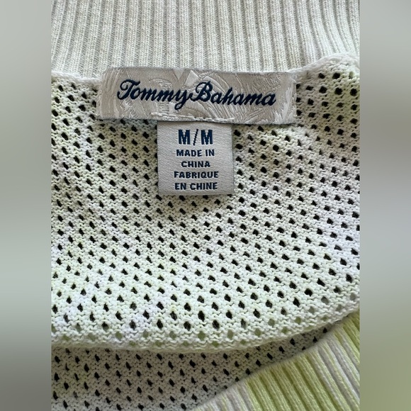 🆕 💚 NWOT Tommy Bahama Mahana Lime Green, White Tropical V-Neck Sweater | Size M - Picture 5 of 8